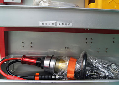 山东足球外围平台与某知名消防车厂达成战略合作伙伴关系！