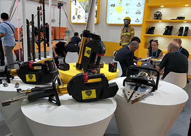 山东买足球外围平台推荐参加2017北京国际消防展！